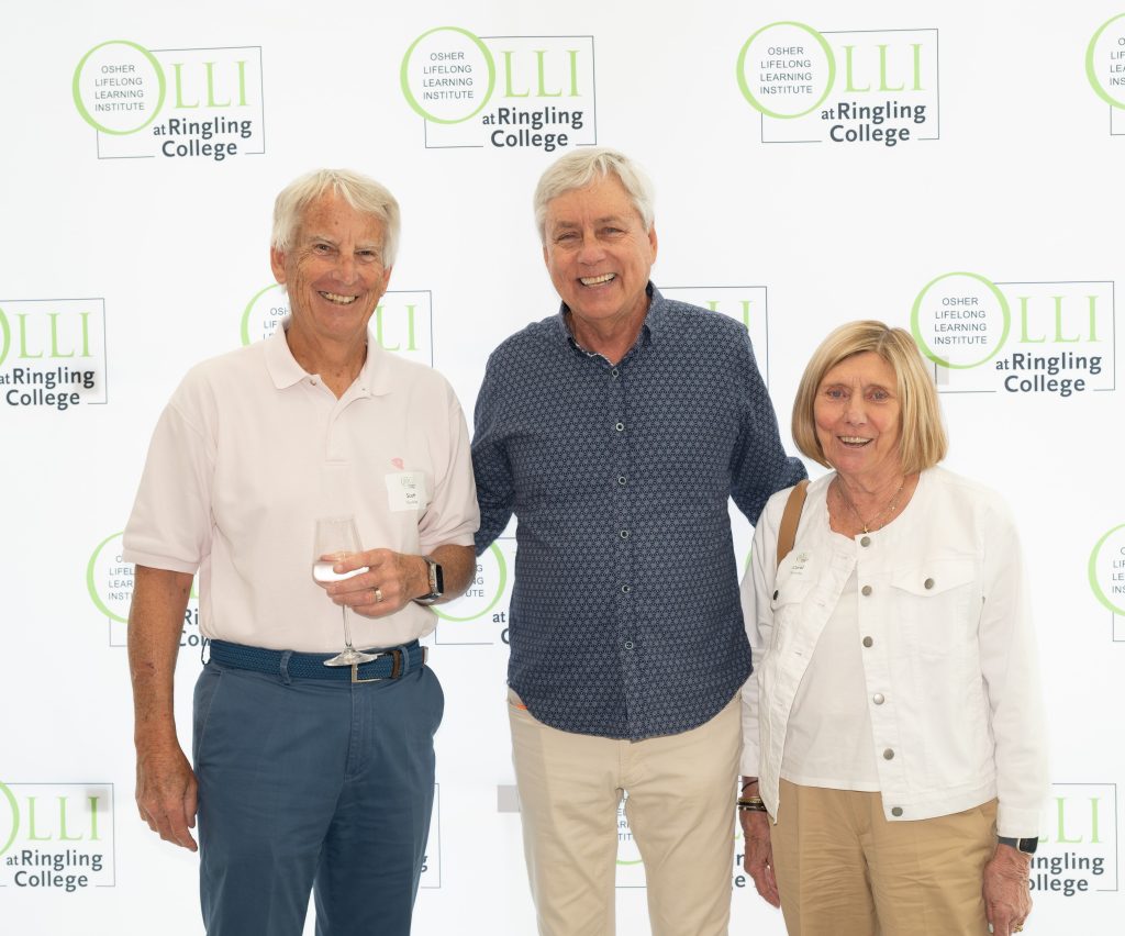 Carl Hiaasen speaks at OLLI event