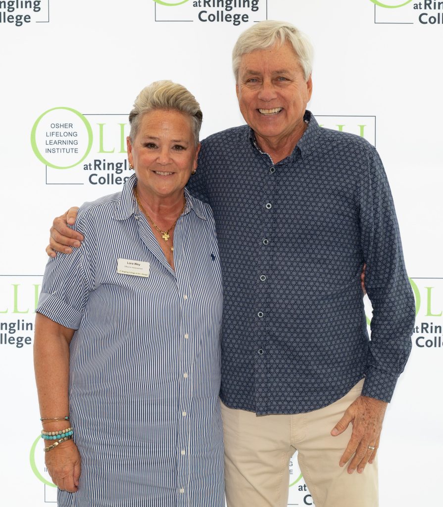 Carl Hiaasen speaks at OLLI event