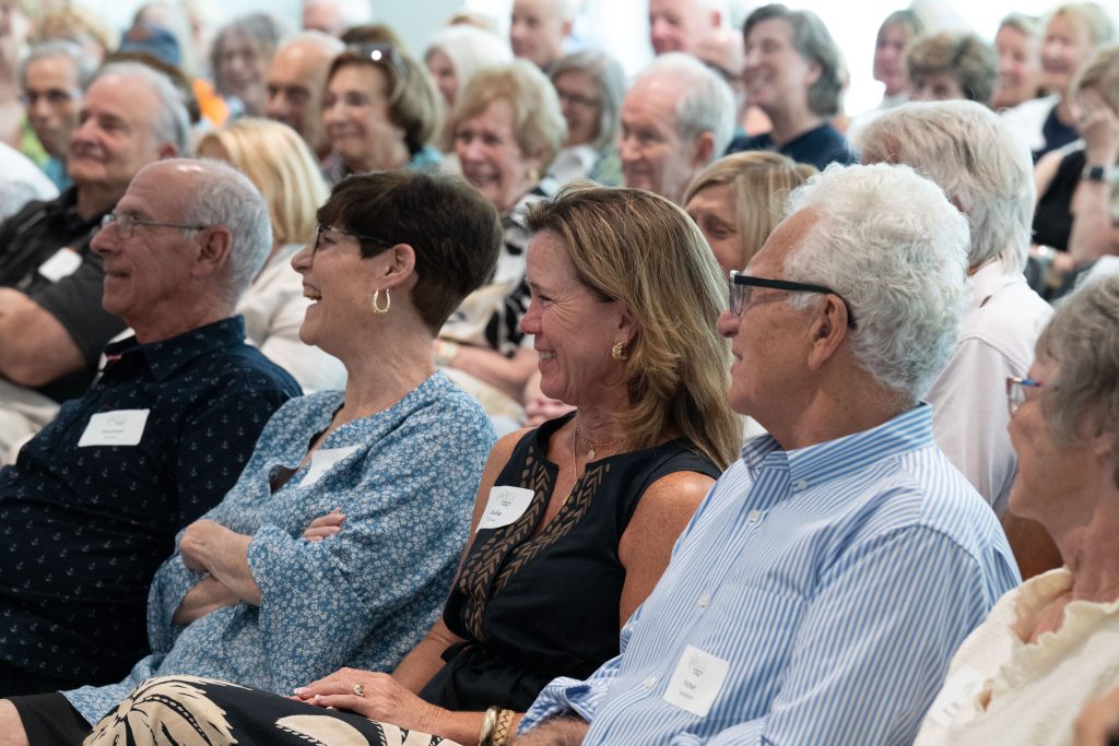 Carl Hiaasen speaks at OLLI event