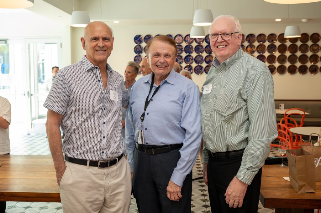 Carl Hiaasen speaks at OLLI event